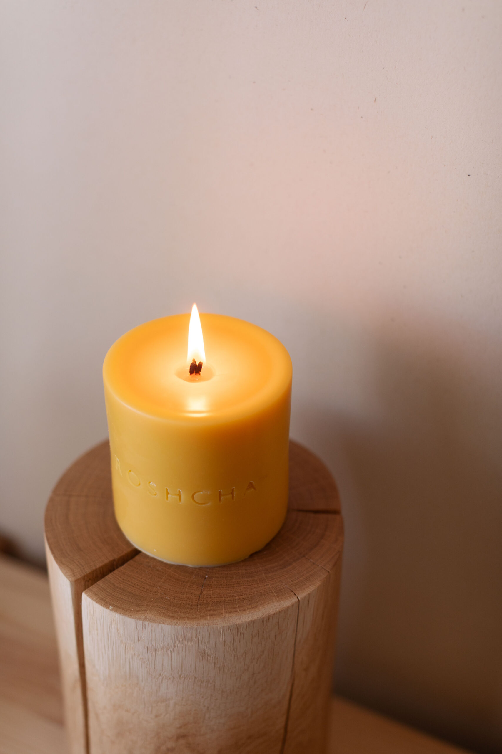 Бджолина свічка ПОЗА ЧАСОМ, L